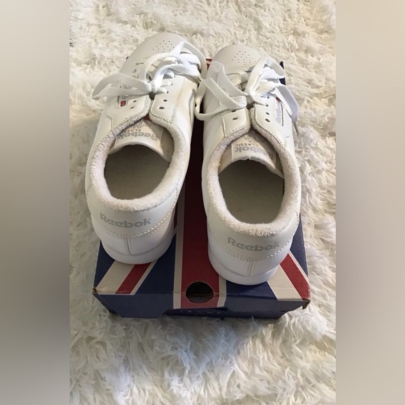 Reebok princess, wide, white women tennis shoe size 8 - Picture 5 of 7